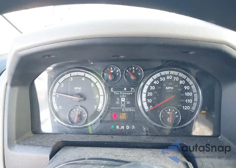 2010 Dodge Ram 1500 Slt/Sport/Trx z USA, uszkodzony, nr VIN 1D7RV1CP9AS144388